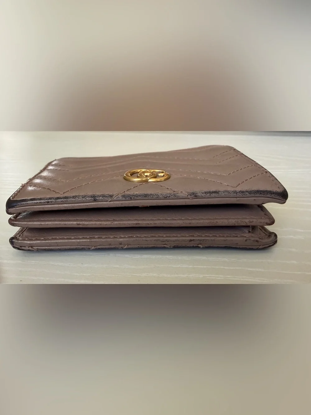 Gucci GG Marmont Chevron Leather Card Holder Wallet – Taupe